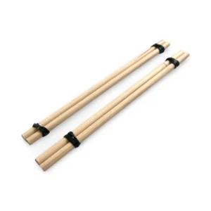 Traditionelle japanske brystklemmer i ratan og bambus med justerbart tryk.